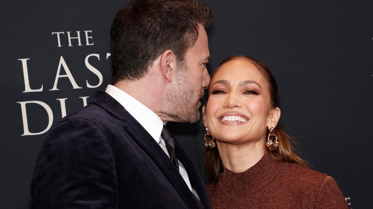 Inside Jennifer Lopez and Ben Affleck's Thanksgiving Together: 'It's Truly  Meant to Be' | Glamour