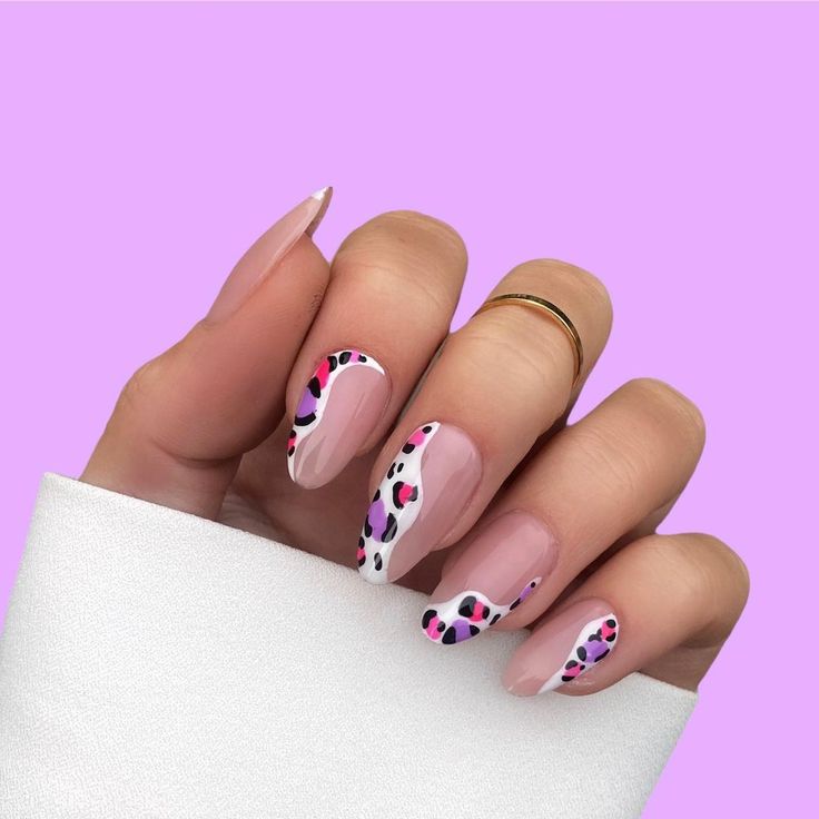 The Nail Crib on Instagram: “Funky abstract leopard 💓🤍 #thenailcrib”