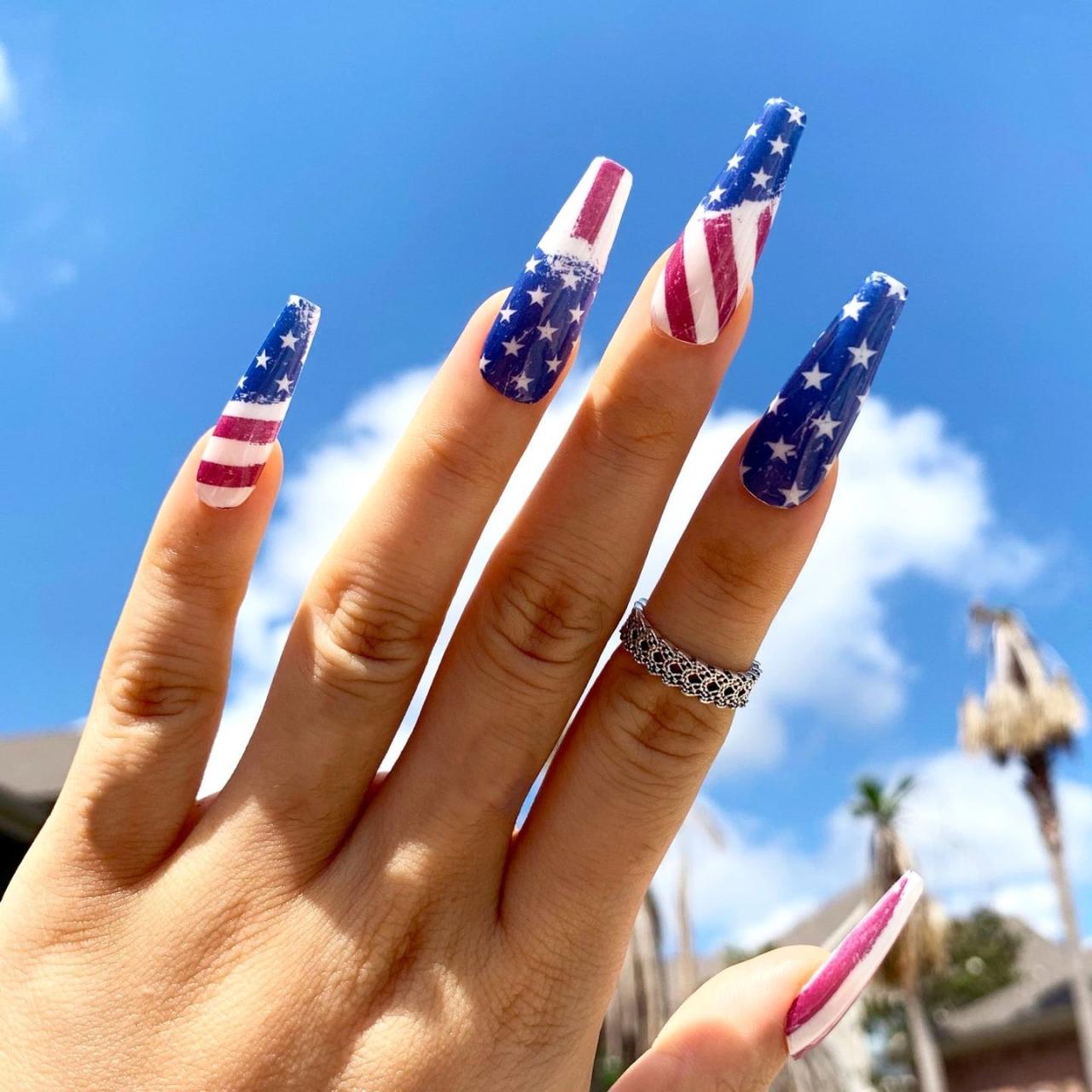 50 Cute 4th Of July Nails To Complete Your Party Look