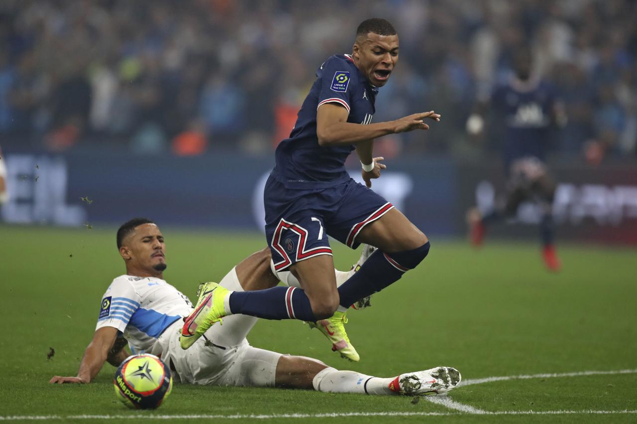 William Saliba Produced A Match-Saving Tackle Against Kylian Mbappe During Marseille Vs. PSG