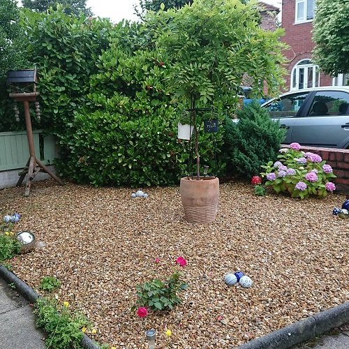 Using Pebbles in the Garden 10